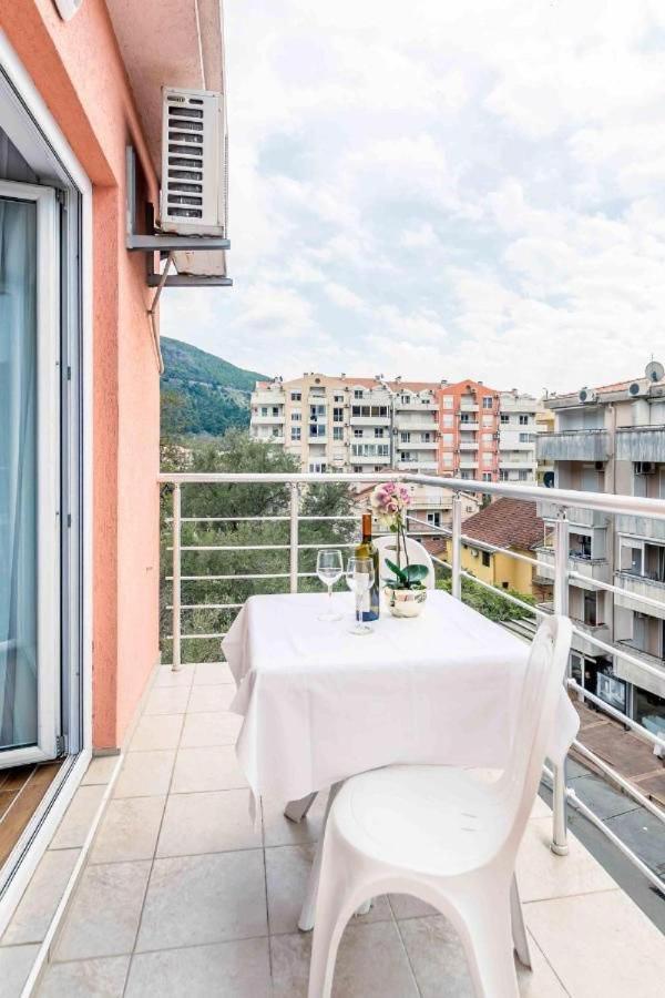 Apartmani Franeta ブドヴァ エクステリア 写真