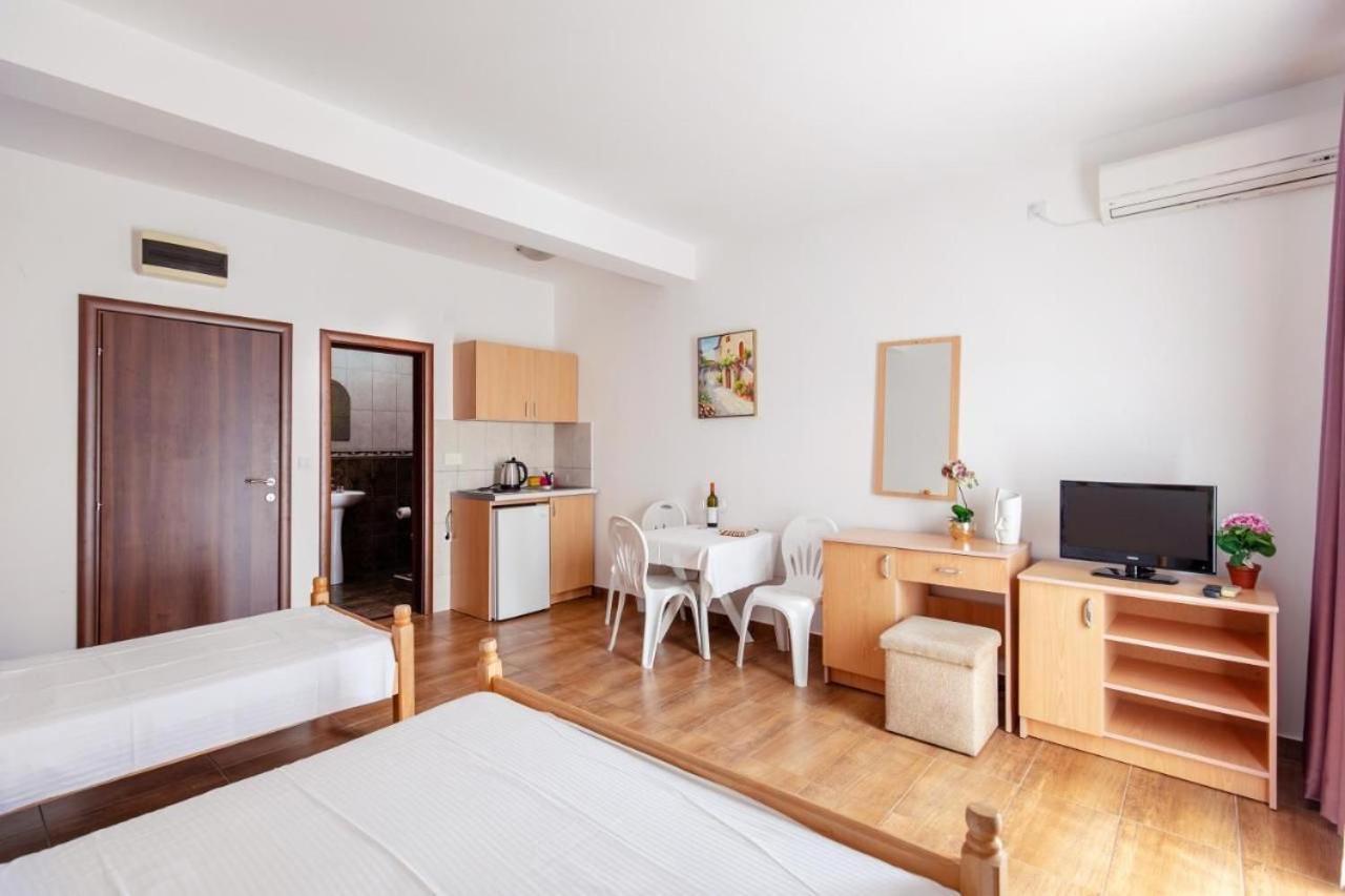 Apartmani Franeta ブドヴァ エクステリア 写真