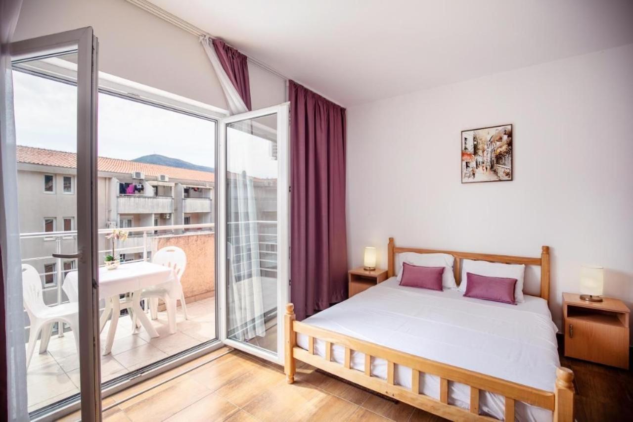 Apartmani Franeta ブドヴァ エクステリア 写真